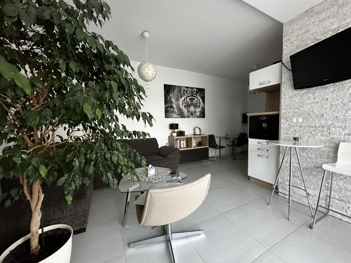 Apartman Lodenica Piest'any Buitenkant foto